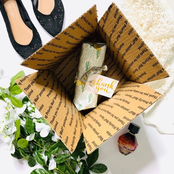 Shop my closet with confidence✊🏼💕 - Picture 2 of 4